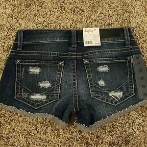 Denim daytrip Shorts from Buckle never worn